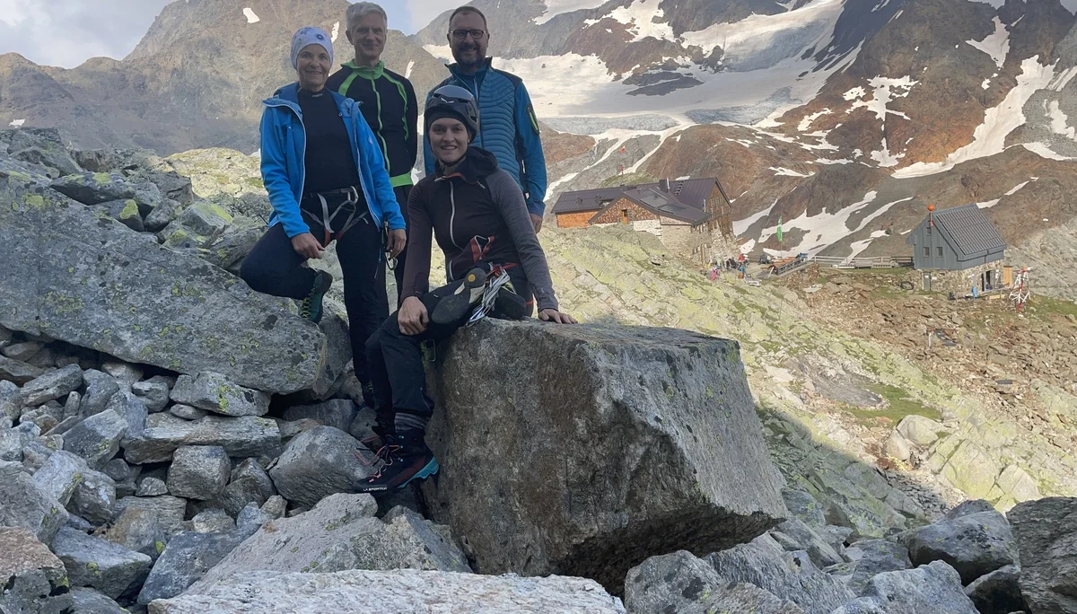 HTG vor Hildesheimer Hütte | © Sarah Rosskopf