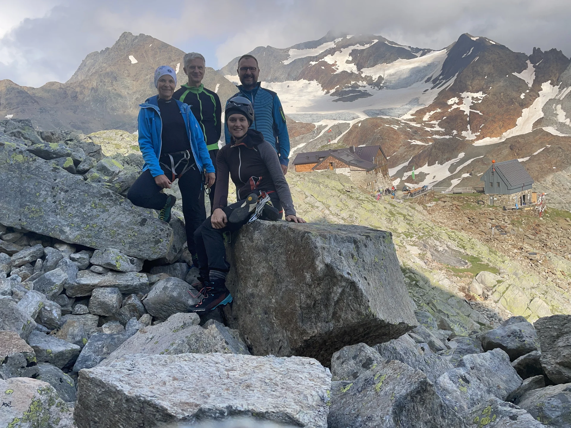HTG vor Hildesheimer Hütte | © Sarah Rosskopf