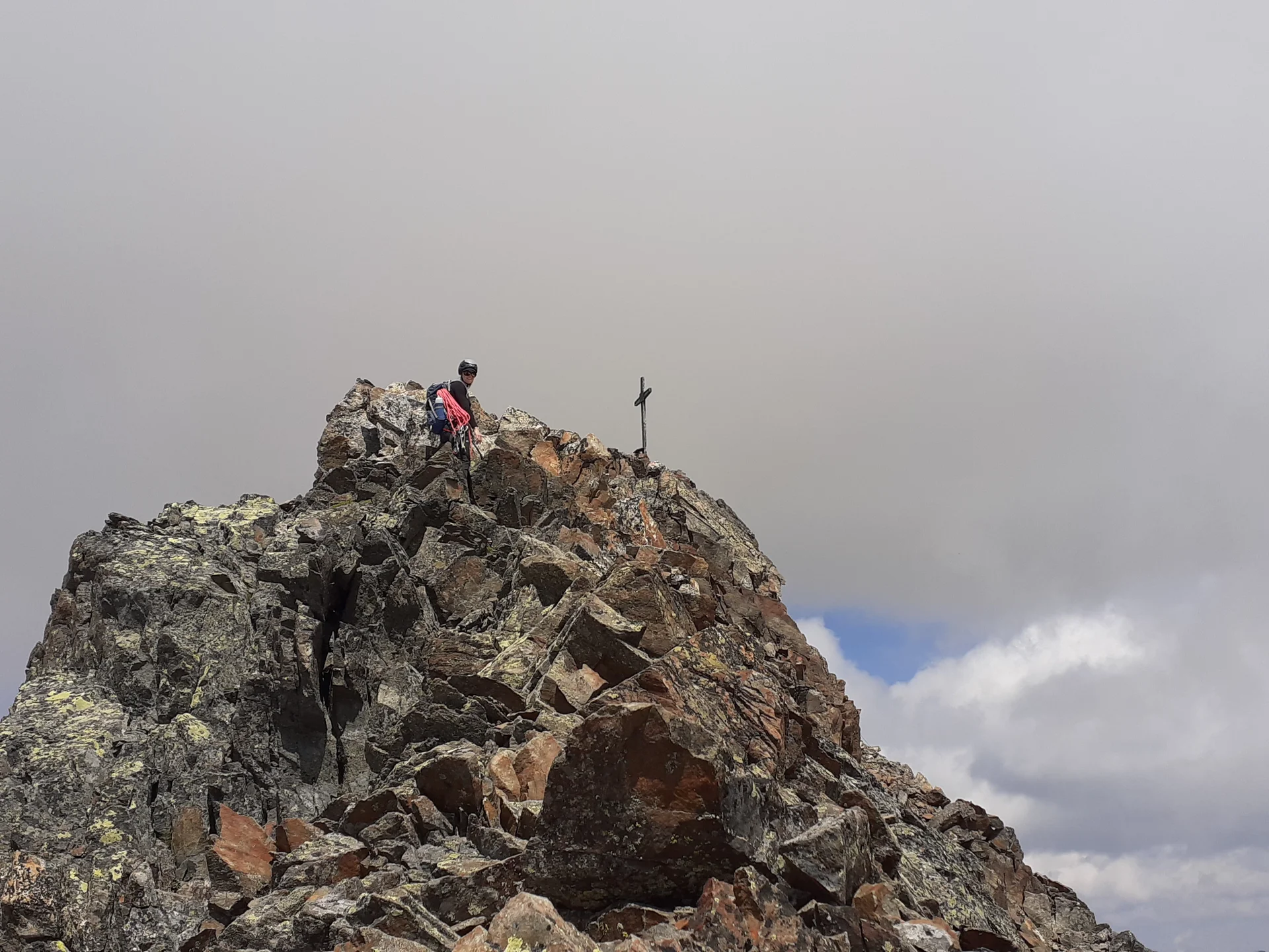 Gratklettern auf der Stubaier Wildspitze | © Roland Schulz