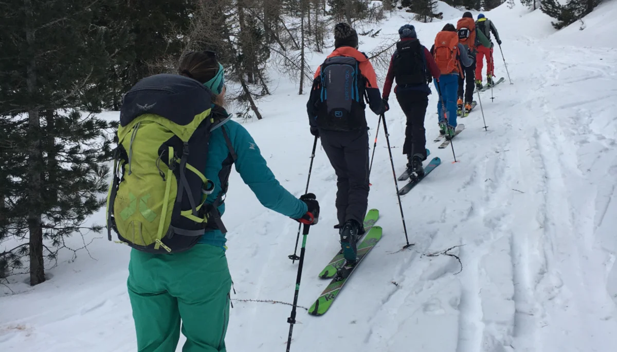 Abfahrt zur Pederu-Hütte | © Monika Fischer