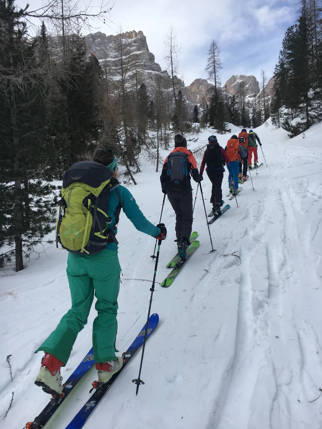 Abfahrt zur Pederu-Hütte | © Monika Fischer