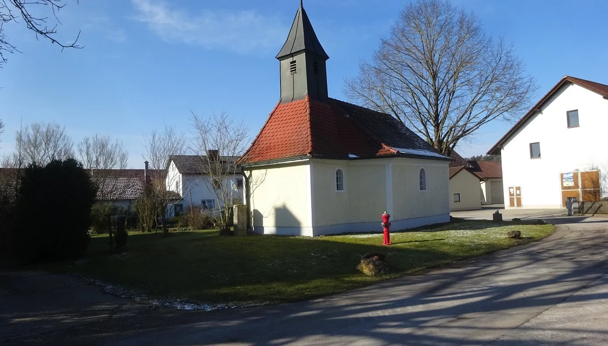 Auf dem Donaupanoramaweg nach Kapfelberg. | © DAV Regensburg Seniorengruppe