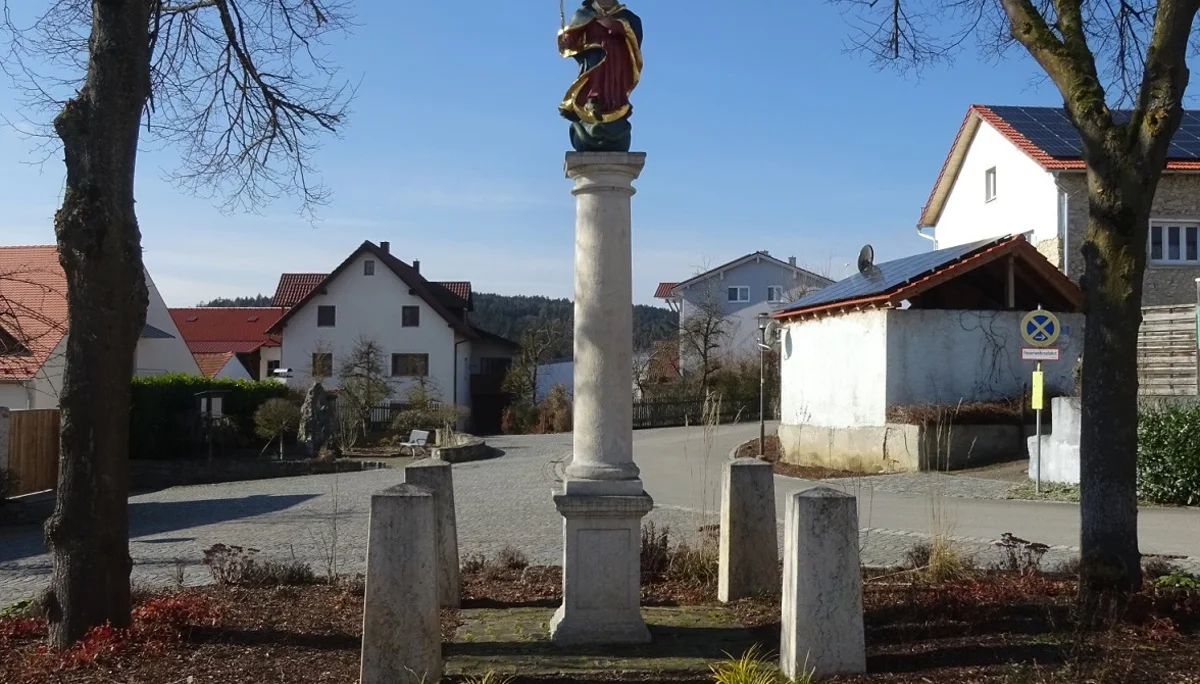 Auf dem Donaupanoramaweg nach Kapfelberg. | © DAV Regensburg Seniorengruppe