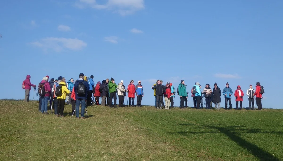 Auf dem Donaupanoramaweg nach Kapfelberg. | © DAV Regensburg Seniorengruppe