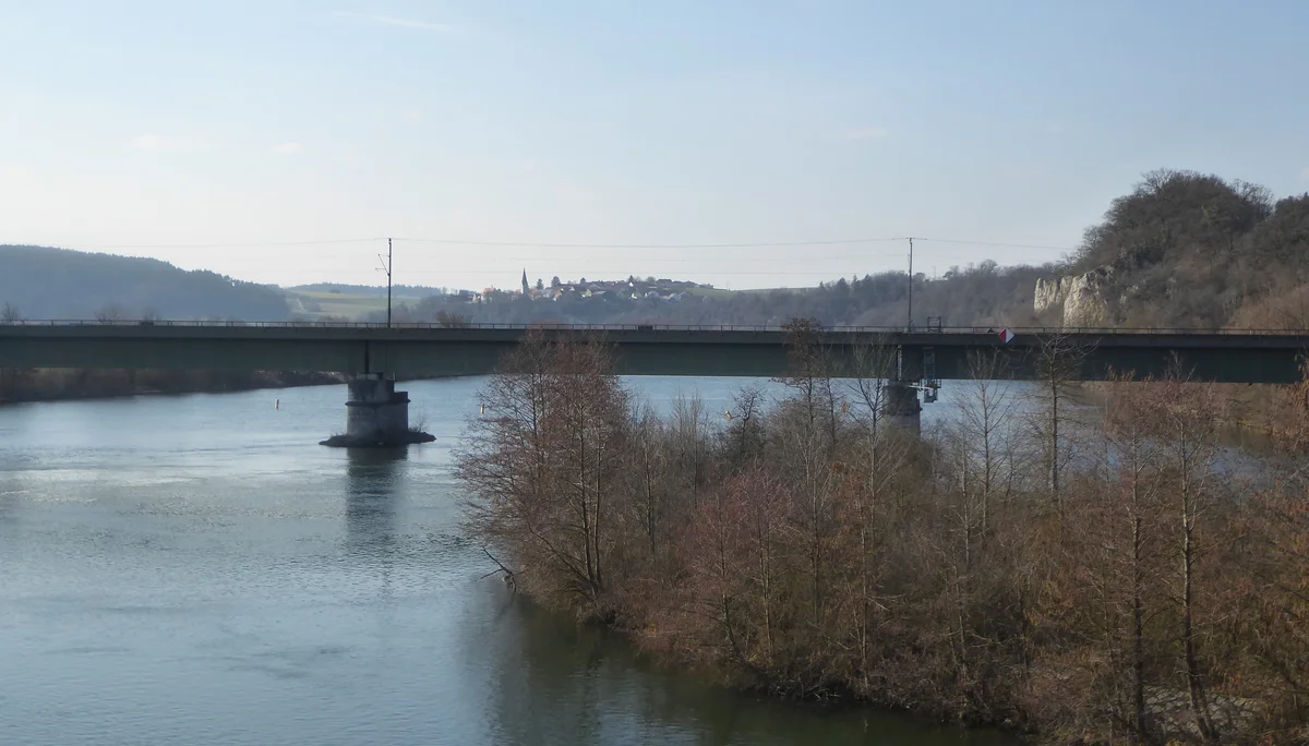 Auf dem Donaupanoramaweg nach Kapfelberg. | © DAV Regensburg Seniorengruppe