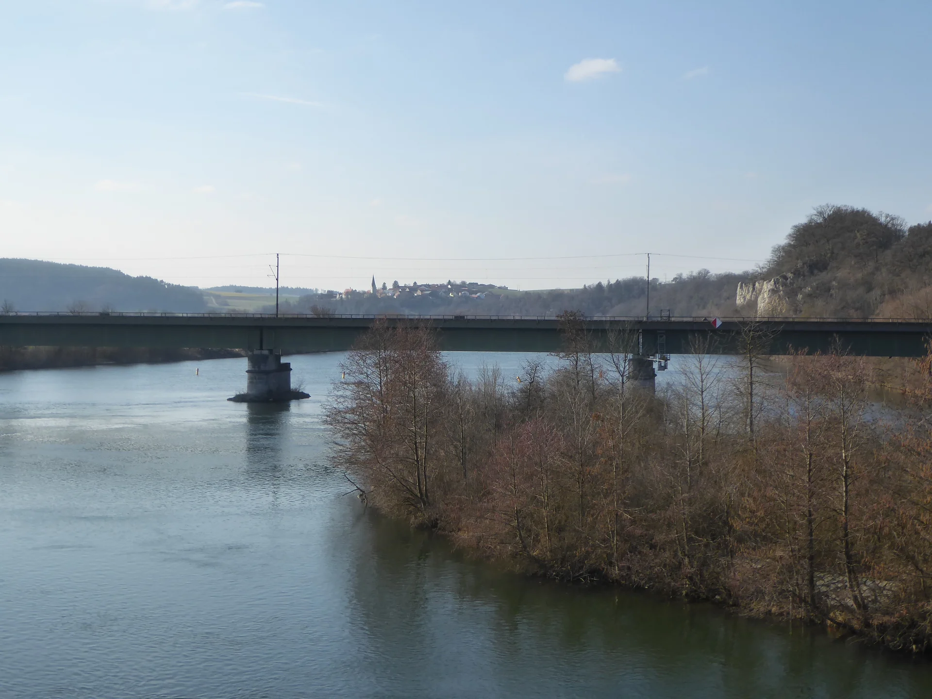 Auf dem Donaupanoramaweg nach Kapfelberg. | © DAV Regensburg Seniorengruppe