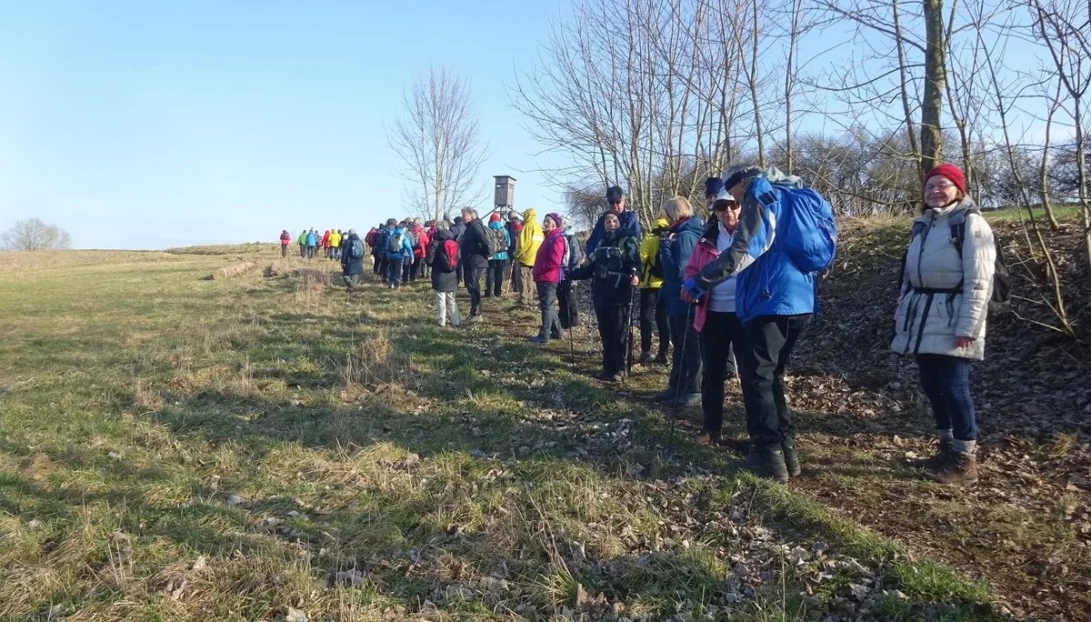 Auf dem Donaupanoramaweg nach Kapfelberg. | © DAV Regensburg Seniorengruppe