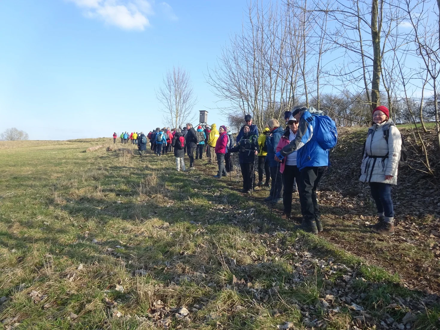 Auf dem Donaupanoramaweg nach Kapfelberg. | © DAV Regensburg Seniorengruppe