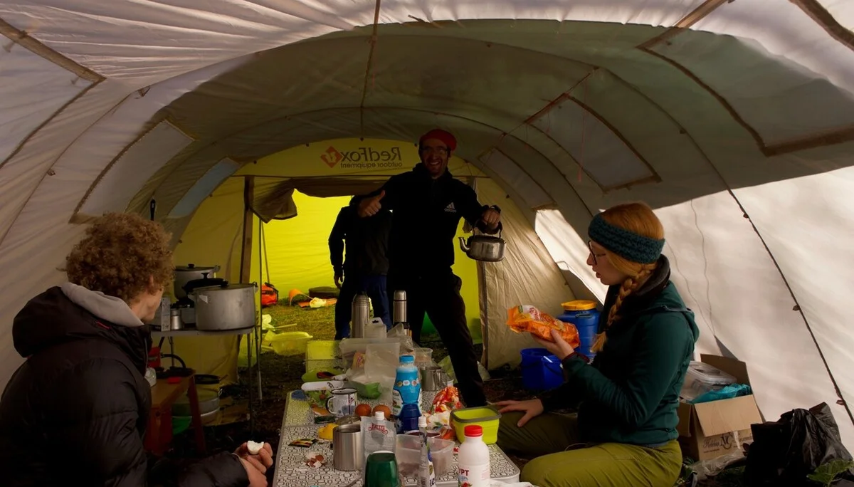 Im Basislager im Kaukasus. | © Jonas Häring