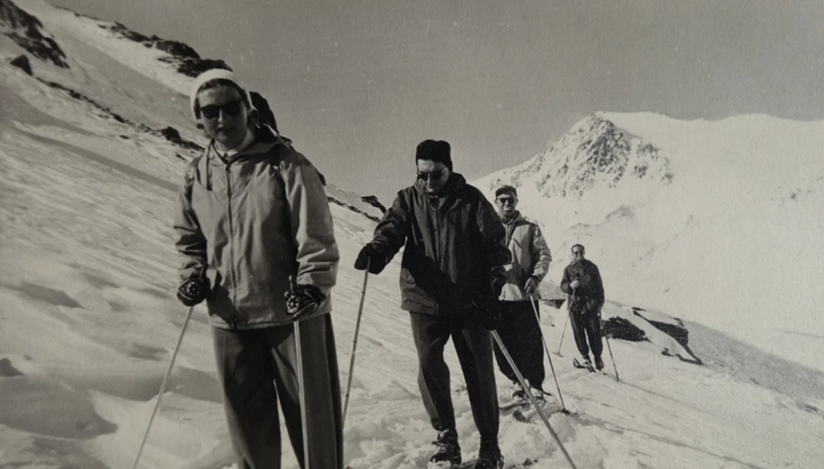 1960: v. l. Maria Neudecker, Willi Wolf, Albert Pleyer und Alfons Schmidbauer am Aufstieg zur Similaun. | © Albert Pleyer