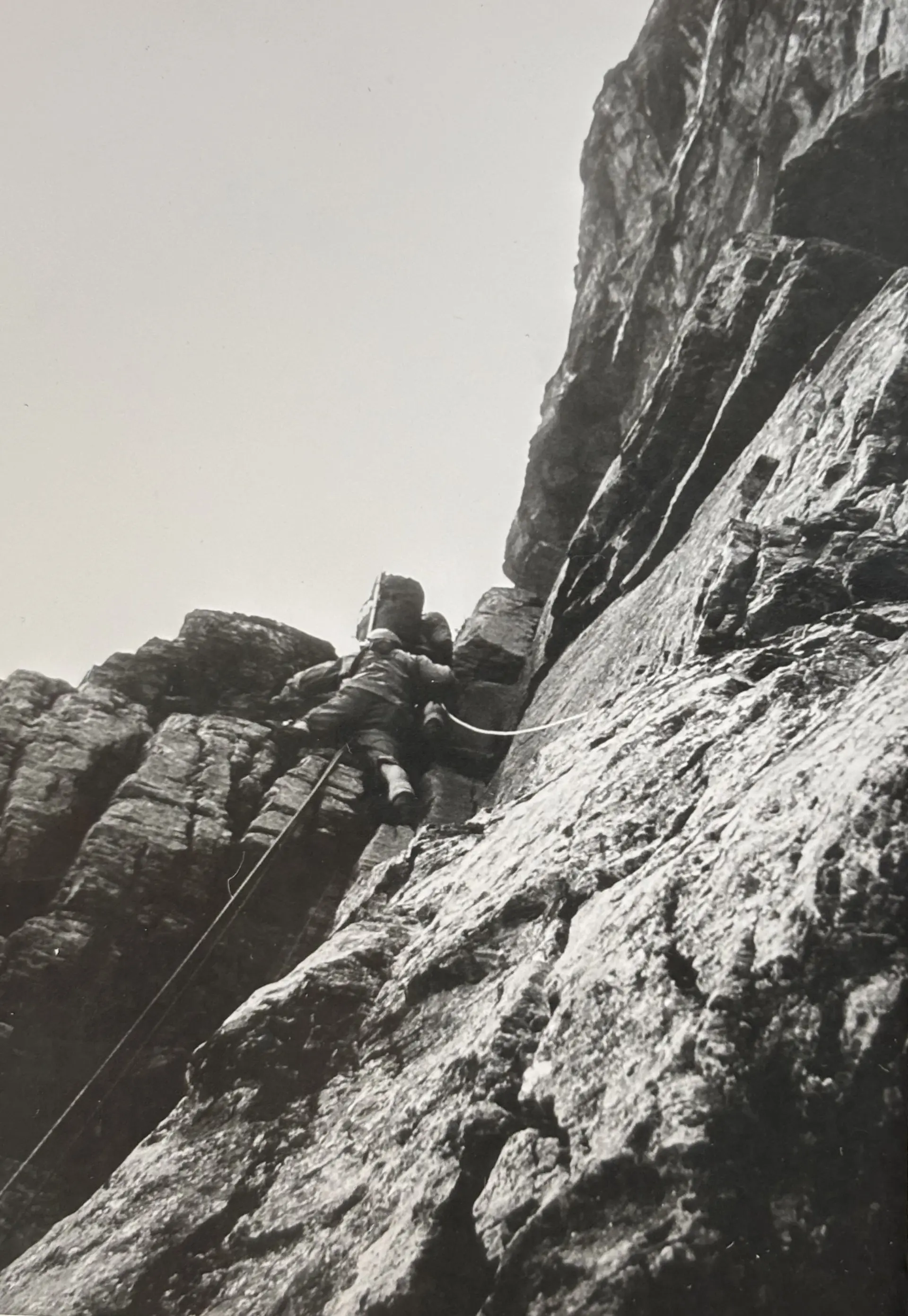 Schwieriger Riss in der Eiger Nordwand | © Archiv Bruno Wimmer