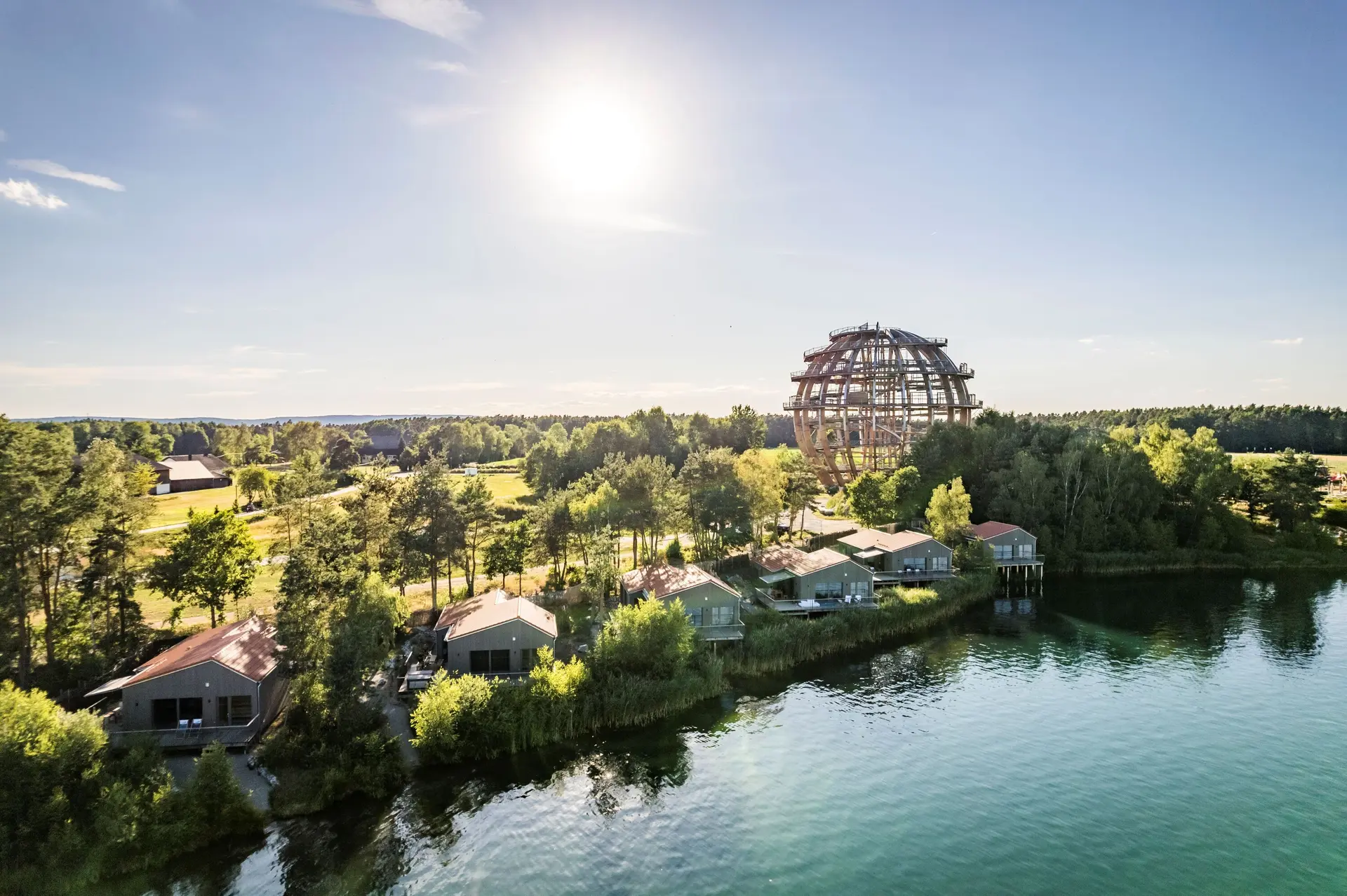Holzkugel und Chalets am Steinberger See | © Zweckverband Oberpfälzer Seenland, Thomas Kujat