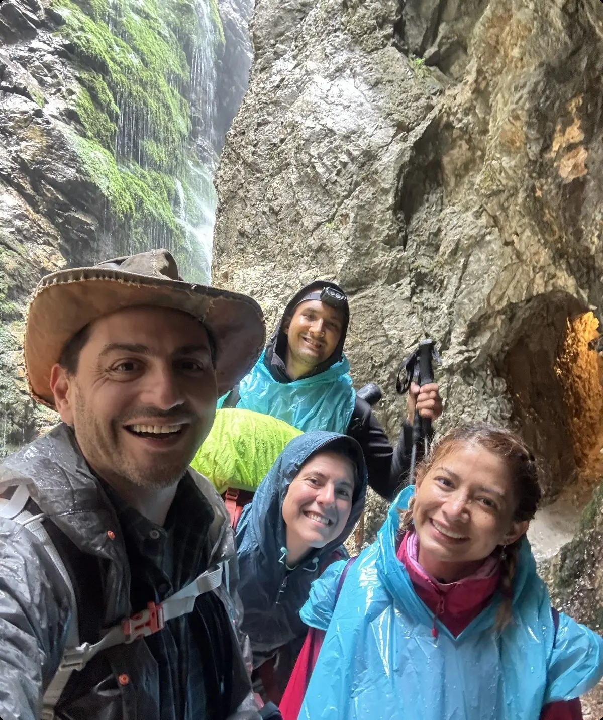 International Group auf dem Weg zur Höllentalangerhütte | © Max Santander