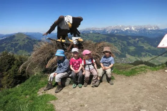 Am Gipfel im Adlerhorst. | © Simone Zeiler