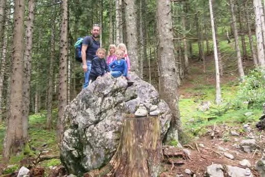 Felsen im Wald. | © Simone Zeiler