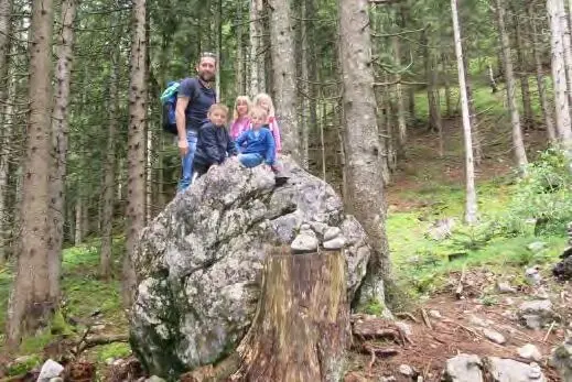 Felsen im Wald. | © Simone Zeiler