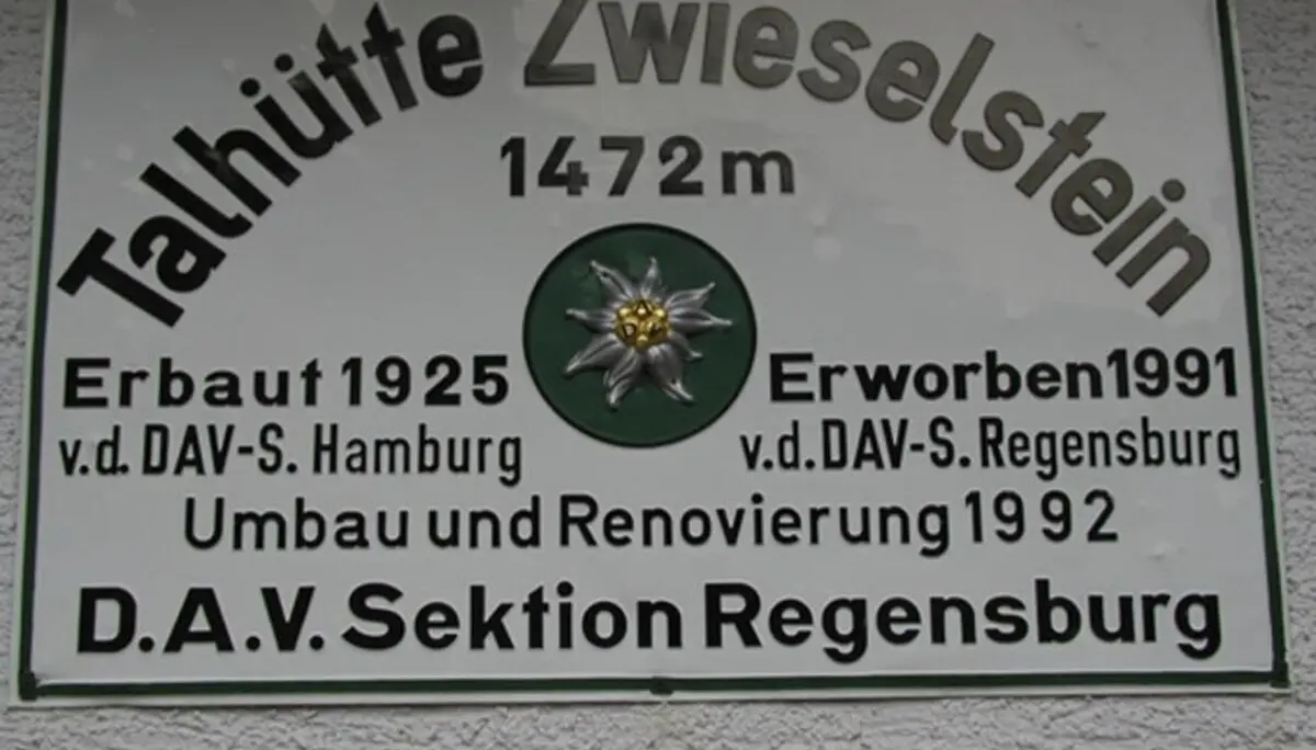 Hüttenschild | © DAV Regensburg