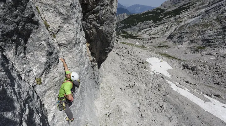 Outdoor-Klettern am Fels | © DAV/Wolfgang Ehn